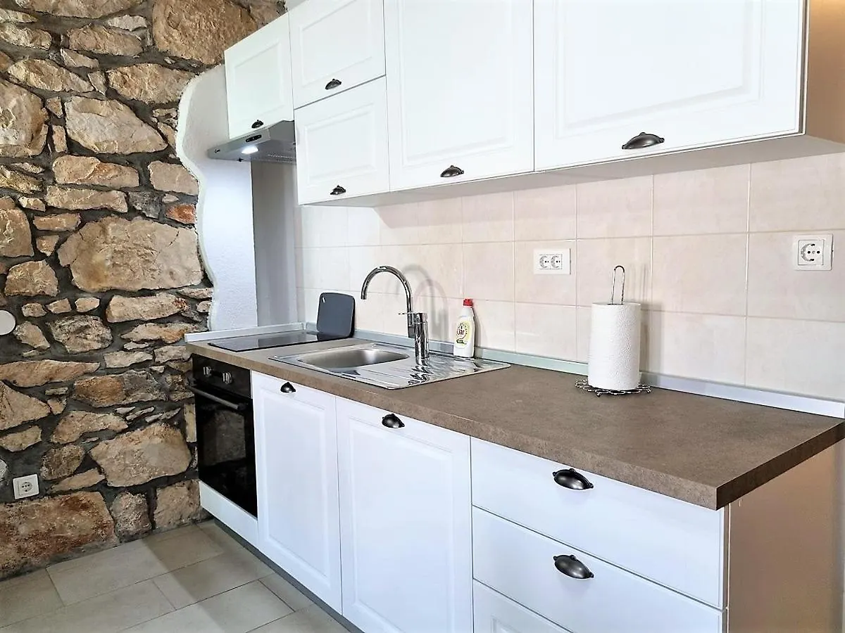 Island Stone Punat Apartment 0*,