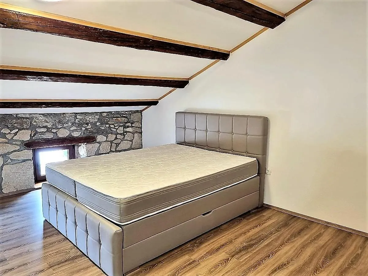 Island Stone Punat Apartment