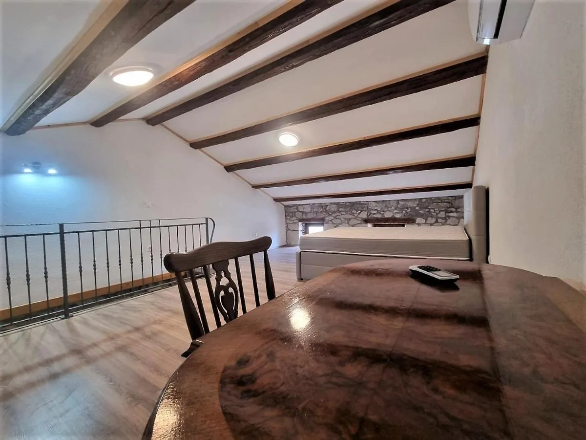 Island Stone Punat Apartment 0*,