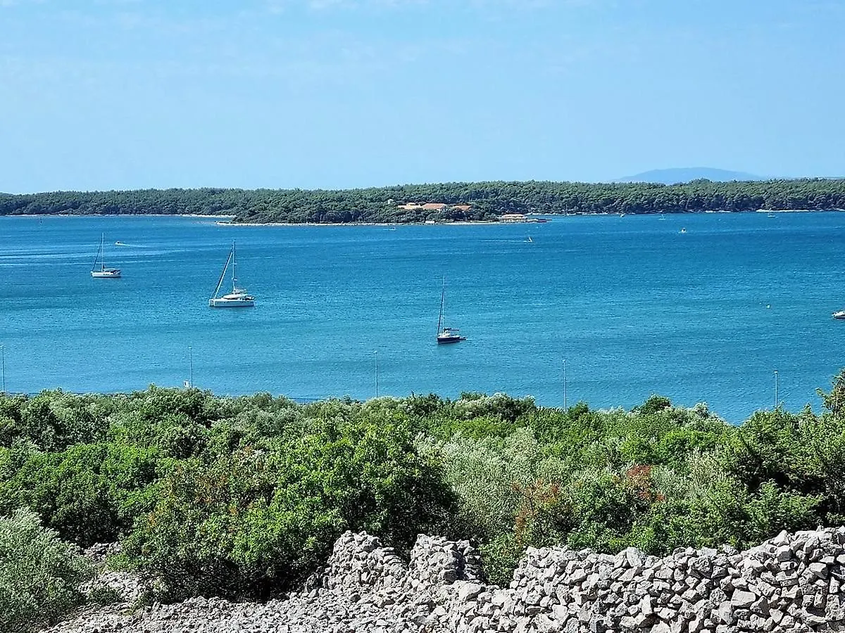 Island Stone Punat Apartment